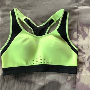 NWT NIKE MOTION ADAPT SPORTS BRA
